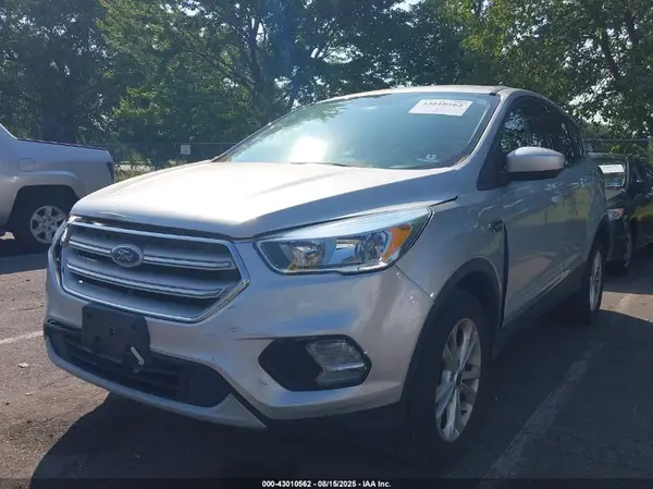 1FMCU9GD6KUA73525 2019 FORD ESCAPE - Image 2