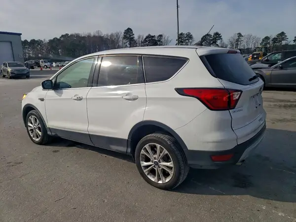1FMCU9GD6KUA83620 2019 FORD ESCAPE - Image 2