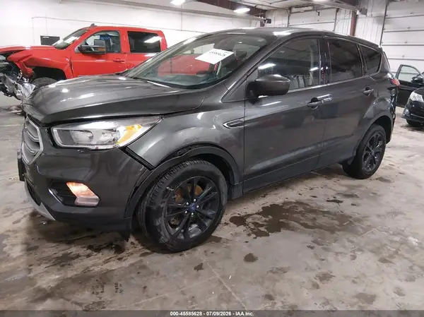 1FMCU9GD6KUA92513 2019 FORD ESCAPE - Image 2