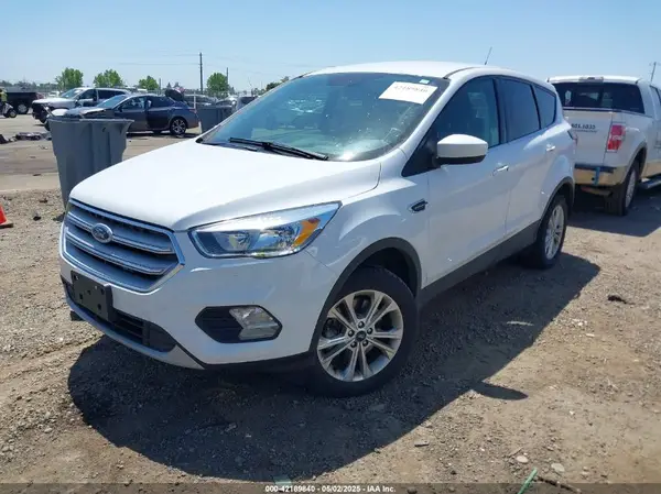 1FMCU9GD6KUB07267 2019 FORD ESCAPE - Image 2