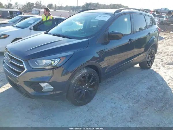 1FMCU9GD6KUB09603 2019 FORD ESCAPE - Image 2