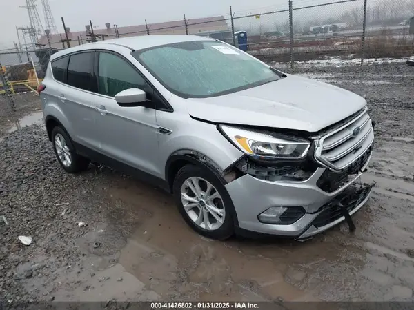 1FMCU9GD6KUB22822 2019 FORD ESCAPE - Image 1