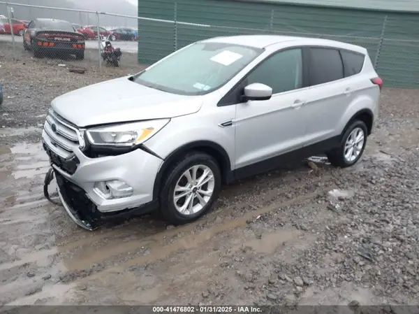 1FMCU9GD6KUB22822 2019 FORD ESCAPE - Image 2