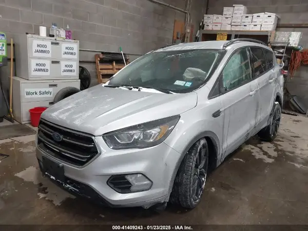 1FMCU9GD6KUB22965 2019 FORD ESCAPE - Image 2