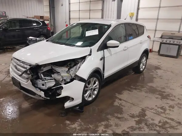 1FMCU9GD6KUB28040 2019 FORD ESCAPE - Image 2