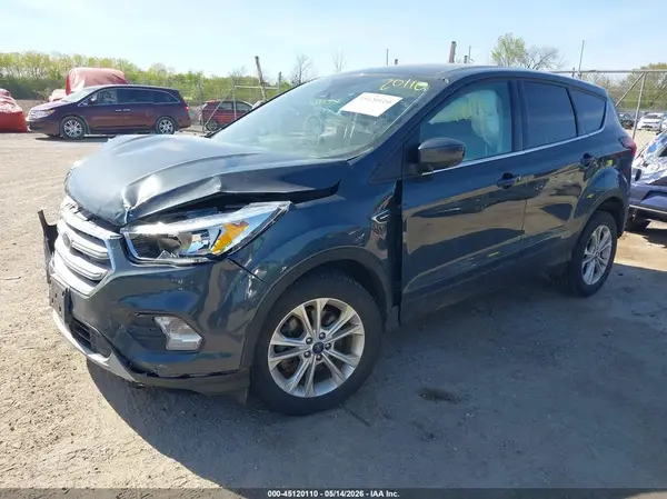 1FMCU9GD6KUB61572 2019 FORD ESCAPE - Image 2