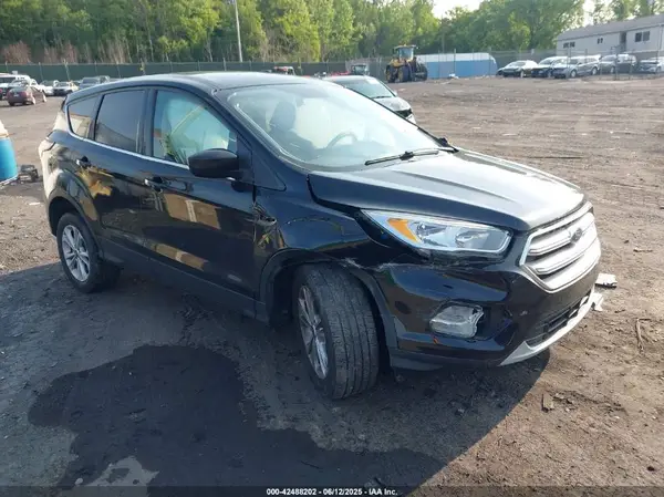 1FMCU9GD6KUB77416 2019 FORD ESCAPE - Image 1