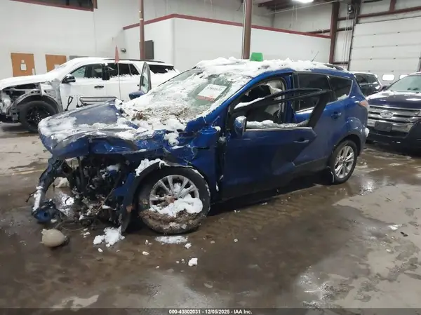 1FMCU9GD7HUA12869 2017 FORD ESCAPE - Image 2