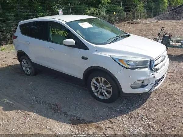 1FMCU9GD7HUA32880 2017 FORD ESCAPE - Image 1