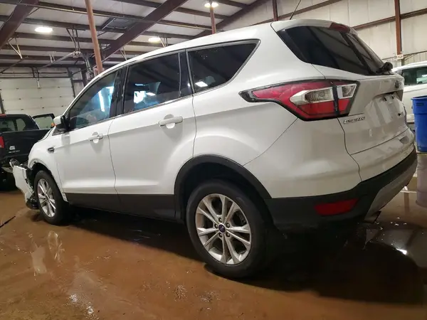 1FMCU9GD7HUA33009 2017 FORD ESCAPE - Image 2