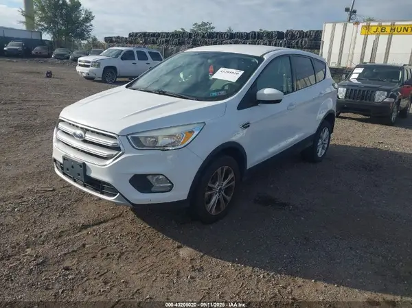 1FMCU9GD7HUA36525 2017 FORD ESCAPE - Image 2