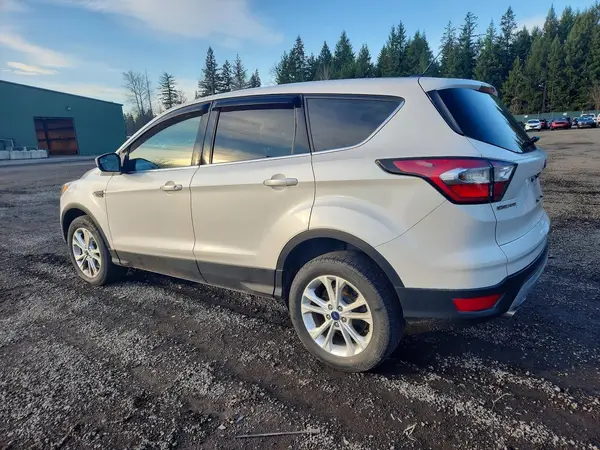 1FMCU9GD7HUA51235 2017 FORD ESCAPE - Image 2