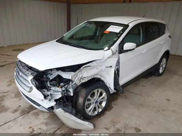 1FMCU9GD7HUA93016 2017 FORD ESCAPE - Image 2