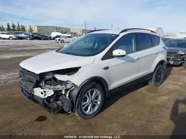1FMCU9GD7HUB16830 2017 FORD ESCAPE - Image 2