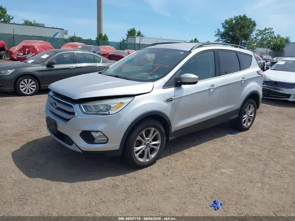 1FMCU9GD7HUB27617 2017 FORD ESCAPE - Image 2