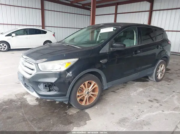 1FMCU9GD7HUB72038 2017 FORD ESCAPE - Image 2