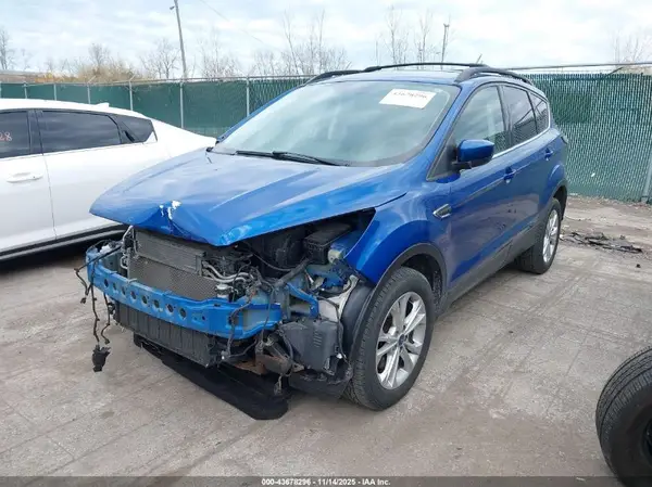 1FMCU9GD7HUB76526 2017 FORD ESCAPE - Image 2