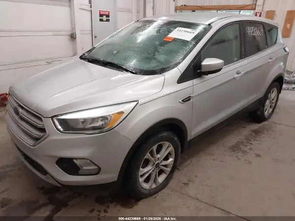 1FMCU9GD7HUB86523 2017 FORD ESCAPE - Image 2