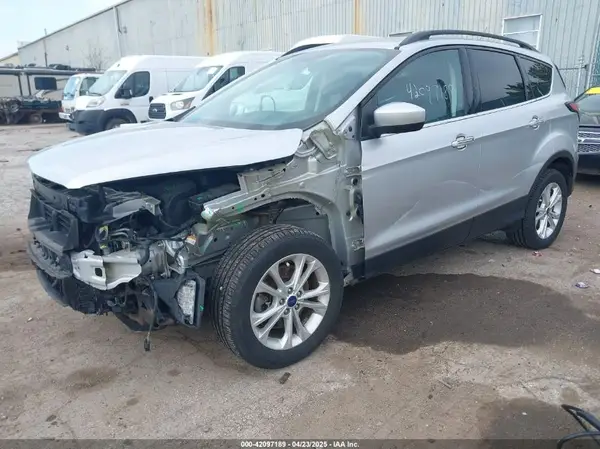 1FMCU9GD7HUB90264 2017 FORD ESCAPE - Image 2