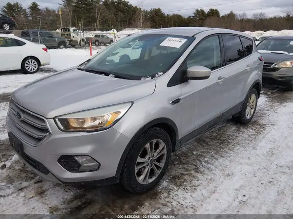1FMCU9GD7HUB93648 2017 FORD ESCAPE - Image 2