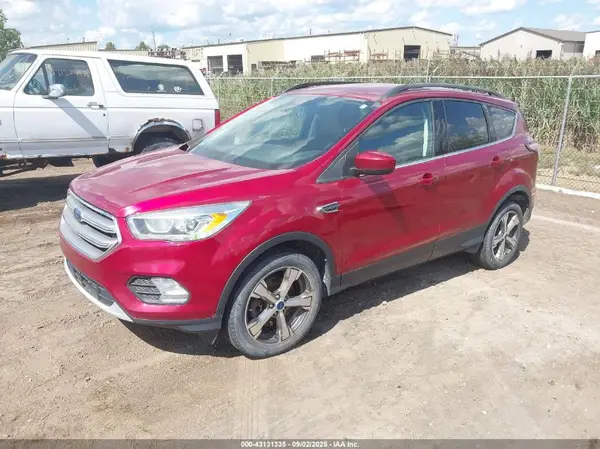 1FMCU9GD7HUC23165 2017 FORD ESCAPE - Image 2