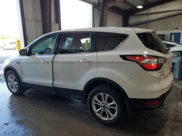 1FMCU9GD7HUC62404 2017 FORD ESCAPE - Image 2
