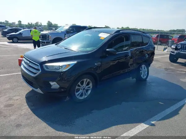 1FMCU9GD7HUC63570 2017 FORD ESCAPE - Image 2