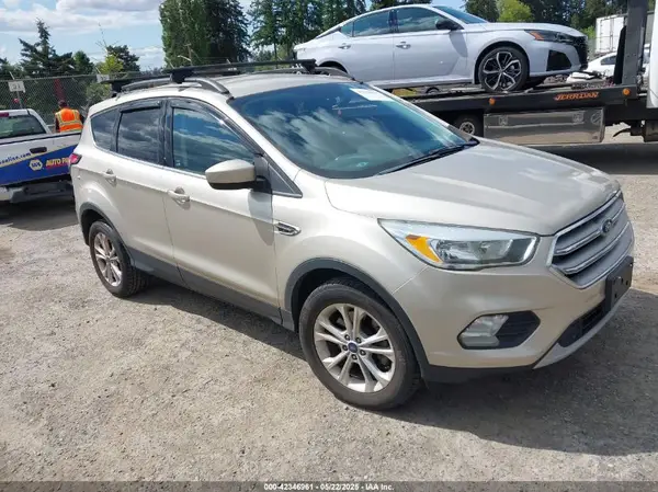 1FMCU9GD7HUC80871 2017 FORD ESCAPE - Image 1