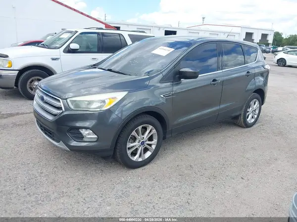 1FMCU9GD7HUD02464 2017 FORD ESCAPE - Image 2
