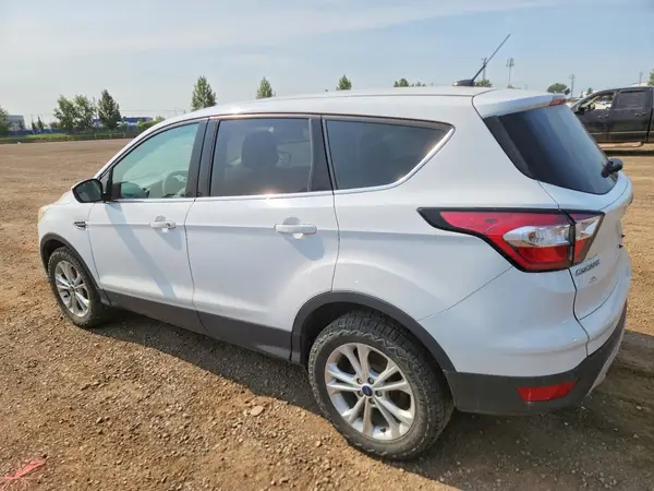 1FMCU9GD7HUD22164 2017 FORD ESCAPE - Image 2