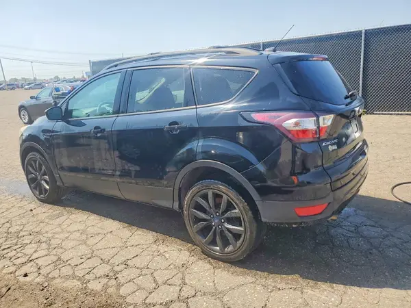 1FMCU9GD7HUD71915 2017 FORD ESCAPE - Image 2