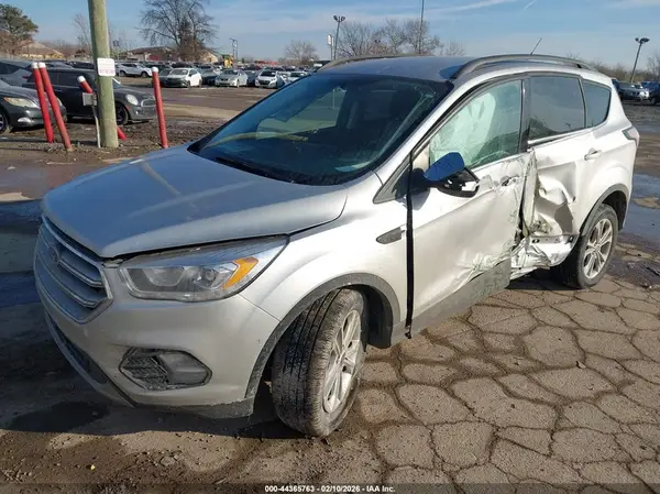 1FMCU9GD7HUD79688 2017 FORD ESCAPE - Image 2