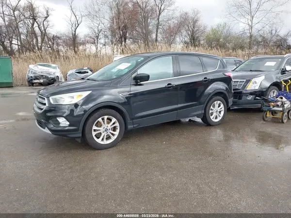 1FMCU9GD7HUD81215 2017 FORD ESCAPE - Image 2
