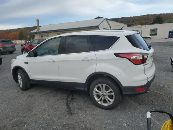 1FMCU9GD7HUE00331 2017 FORD ESCAPE - Image 2