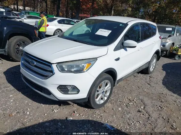 1FMCU9GD7HUE24483 2017 FORD ESCAPE - Image 2