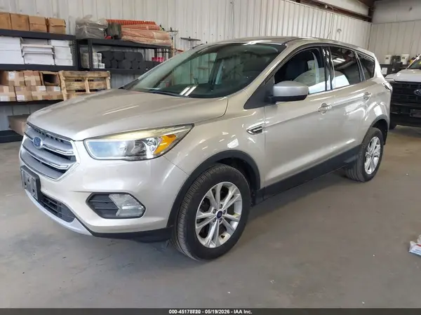 1FMCU9GD7HUE50176 2017 FORD ESCAPE - Image 2