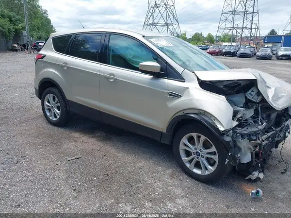 1FMCU9GD7HUE63249 2017 FORD ESCAPE - Image 1