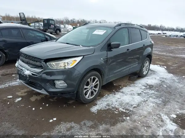 1FMCU9GD7HUE66975 2017 FORD ESCAPE - Image 2