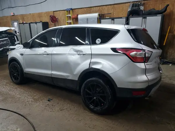 1FMCU9GD7HUE71142 2017 FORD ESCAPE - Image 2