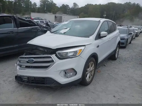 1FMCU9GD7HUE92945 2017 FORD ESCAPE - Image 2