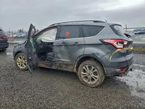 1FMCU9GD7JUA12327 2018 FORD ESCAPE - Image 2