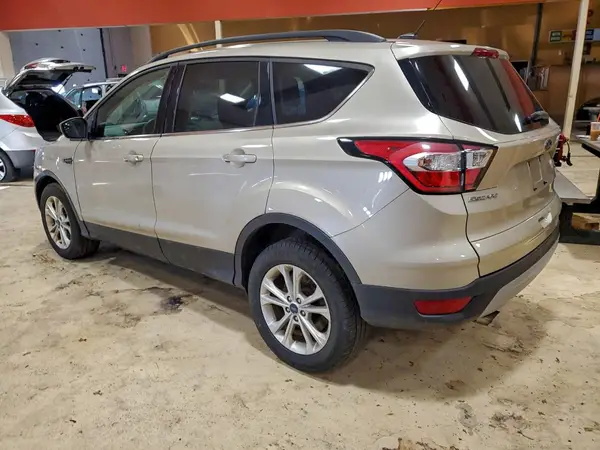 1FMCU9GD7JUA46767 2018 FORD ESCAPE - Image 2