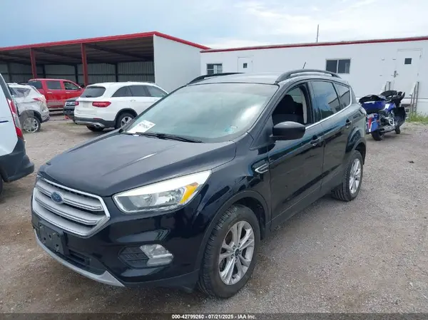 1FMCU9GD7JUA55355 2018 FORD ESCAPE - Image 2