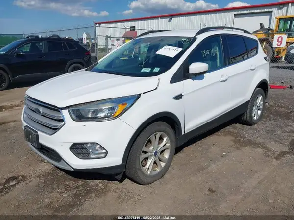 1FMCU9GD7JUA60328 2018 FORD ESCAPE - Image 2
