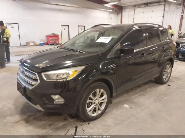 1FMCU9GD7JUA67683 2018 FORD ESCAPE - Image 2