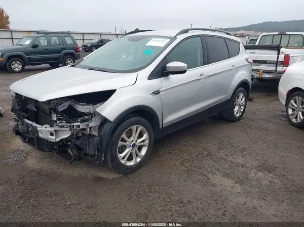 1FMCU9GD7JUA87822 2018 FORD ESCAPE - Image 2