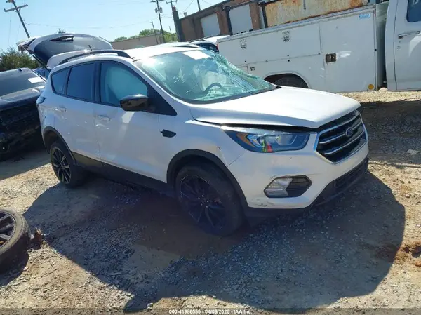 1FMCU9GD7JUB30894 2018 FORD ESCAPE - Image 1