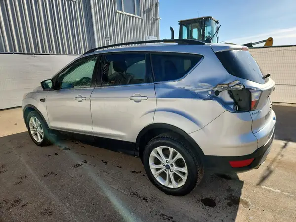 1FMCU9GD7JUB32550 2018 FORD ESCAPE - Image 2