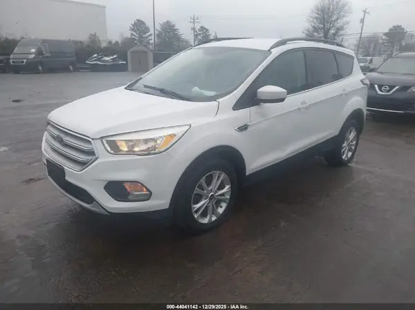 1FMCU9GD7JUB62096 2018 FORD ESCAPE - Image 2