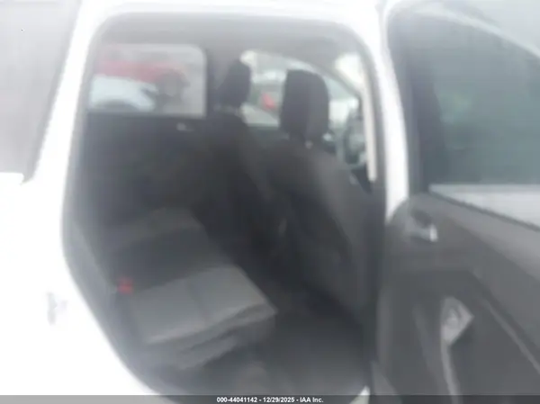 1FMCU9GD7JUB62096 2018 FORD ESCAPE - Image 8